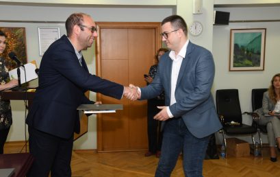 Prof. Mladen Tomić dobitnik povelje Momčilo Momo Novković na FTN-u